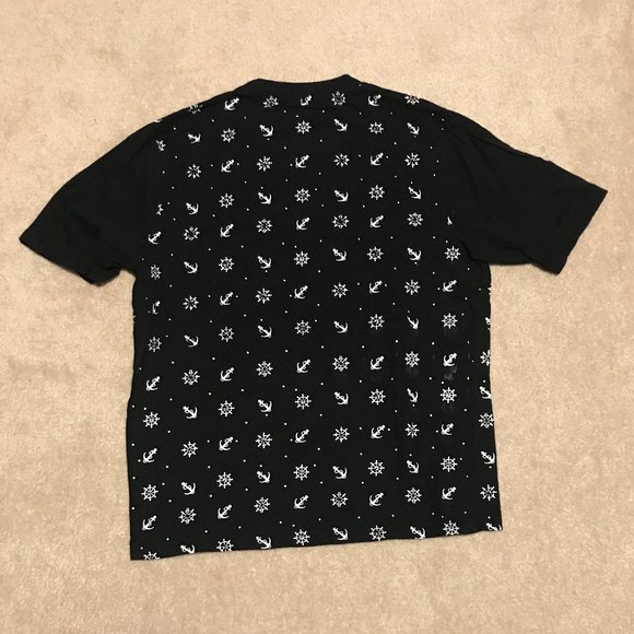 Black T-shirt - Picture 2 of 2